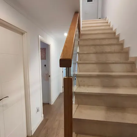 Adosado 160 Metros, Proximo A La Playa Y Muy Espacioso
